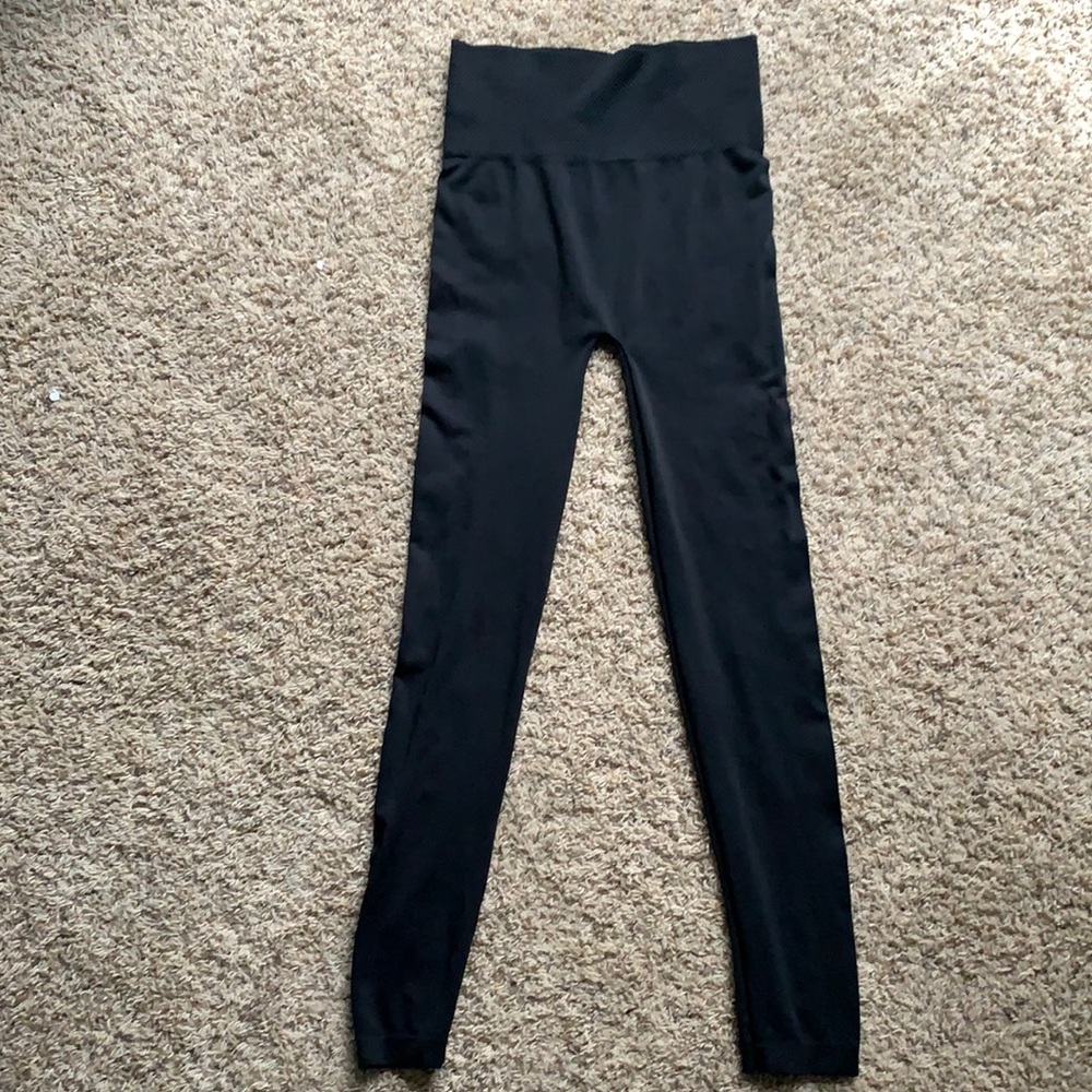 Shape sculpting high waisted leggings